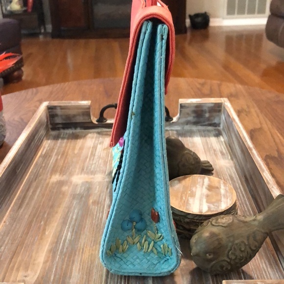 Lulu Guinness
"House" Purse Turquoise and Red Straw Satchel
10"L x 3"W x 10"H - Picture 3 of 15